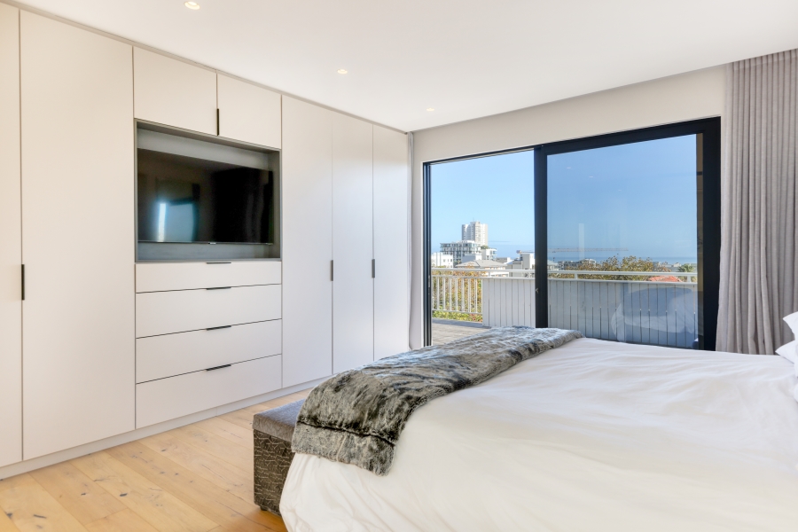 3 Bedroom Property for Sale in Sea Point Western Cape